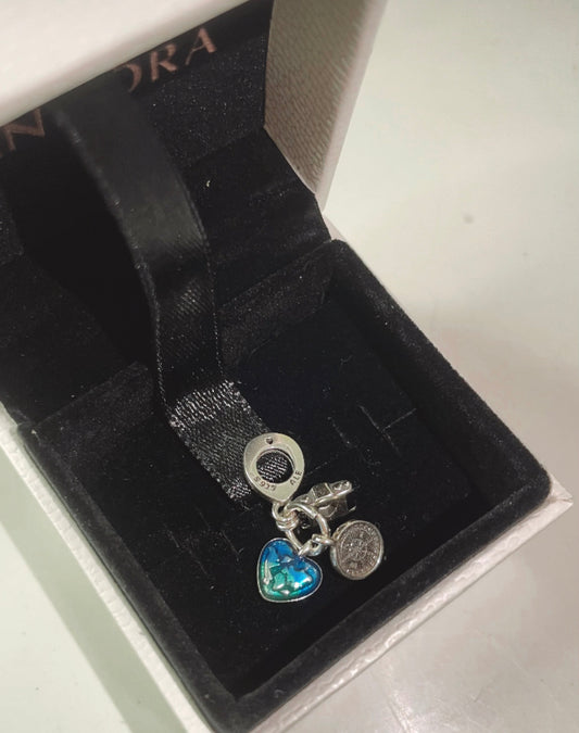 Charm Colgante Triple Cámara, Corazón y Brújula