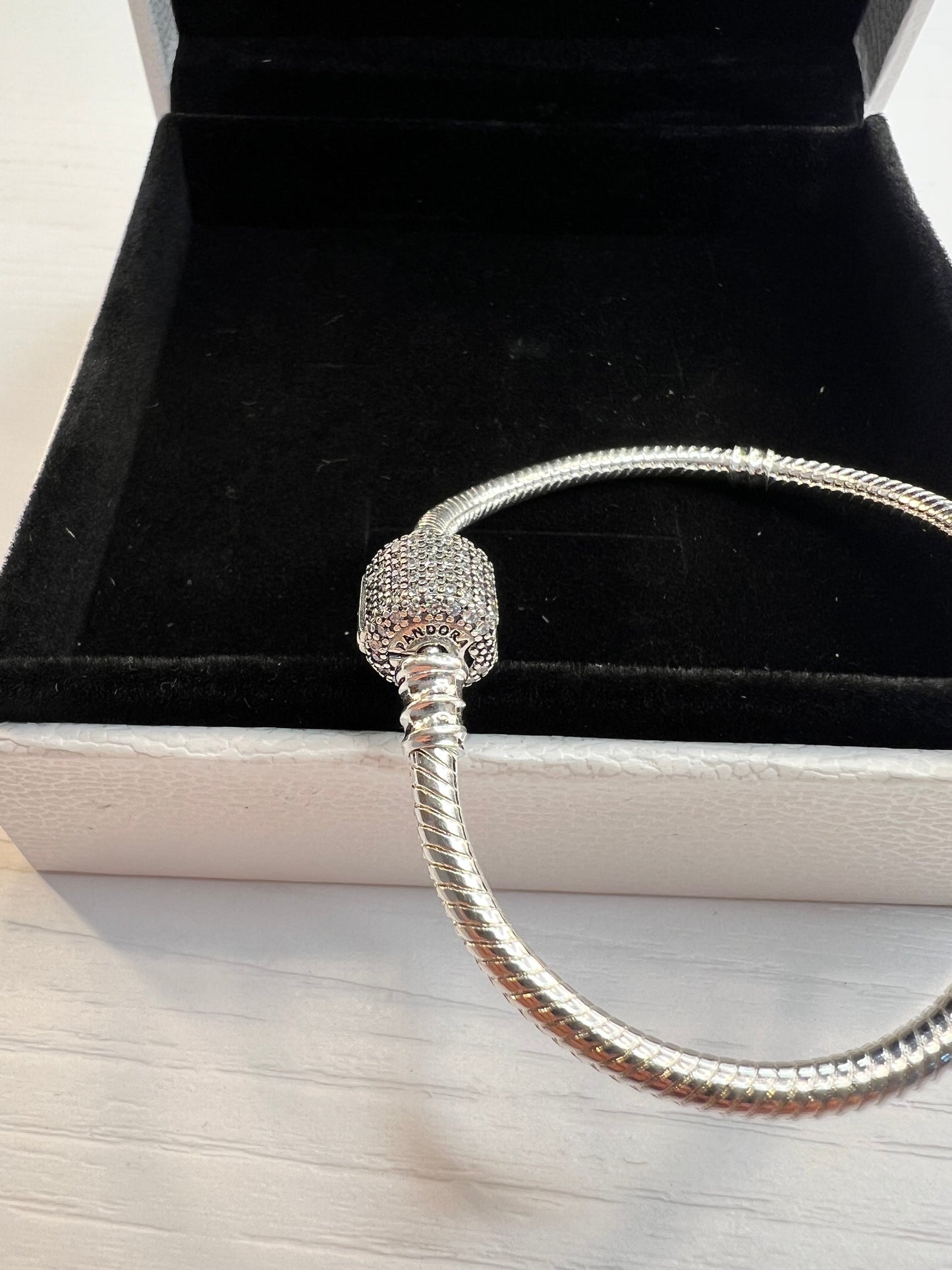 Pulsera Moments Cadena de Serpiente con cierre de firma