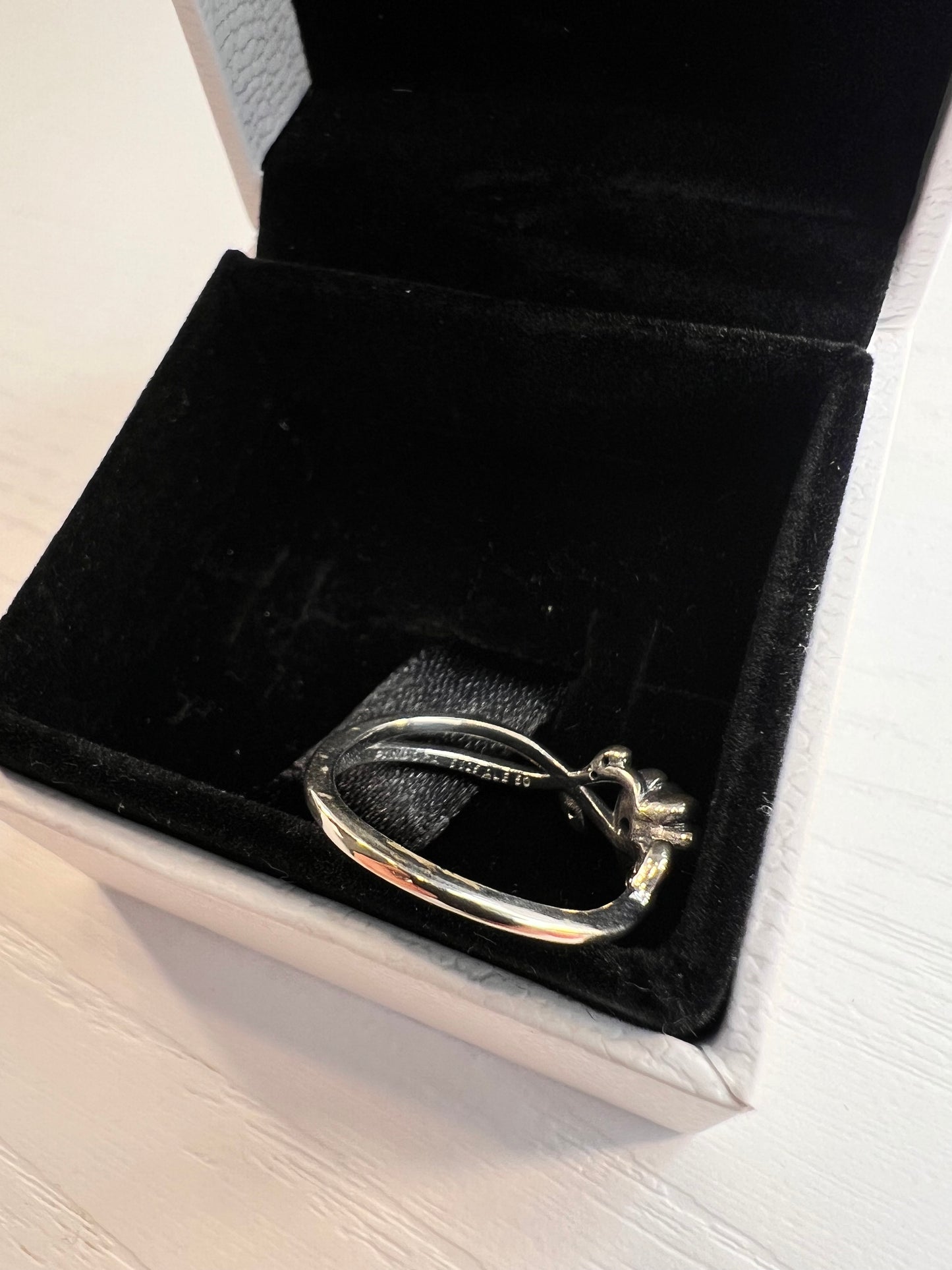 Anillo Rosa de la Bella y la Bestia de Disney