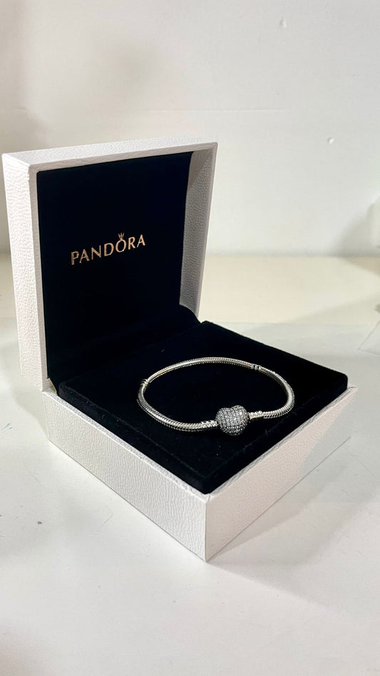 Pulsera Diseño Cadena de Serpiente y Corazón Brillante