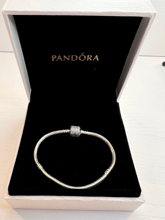 Pulsera Moments Cadena de Serpiente con cierre de firma