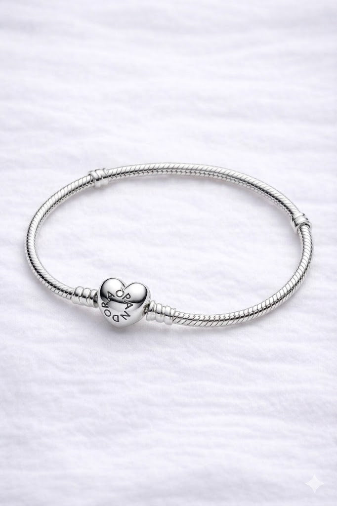 Pulsera Moments con Diseño Cadena de Serpiente y Corazón