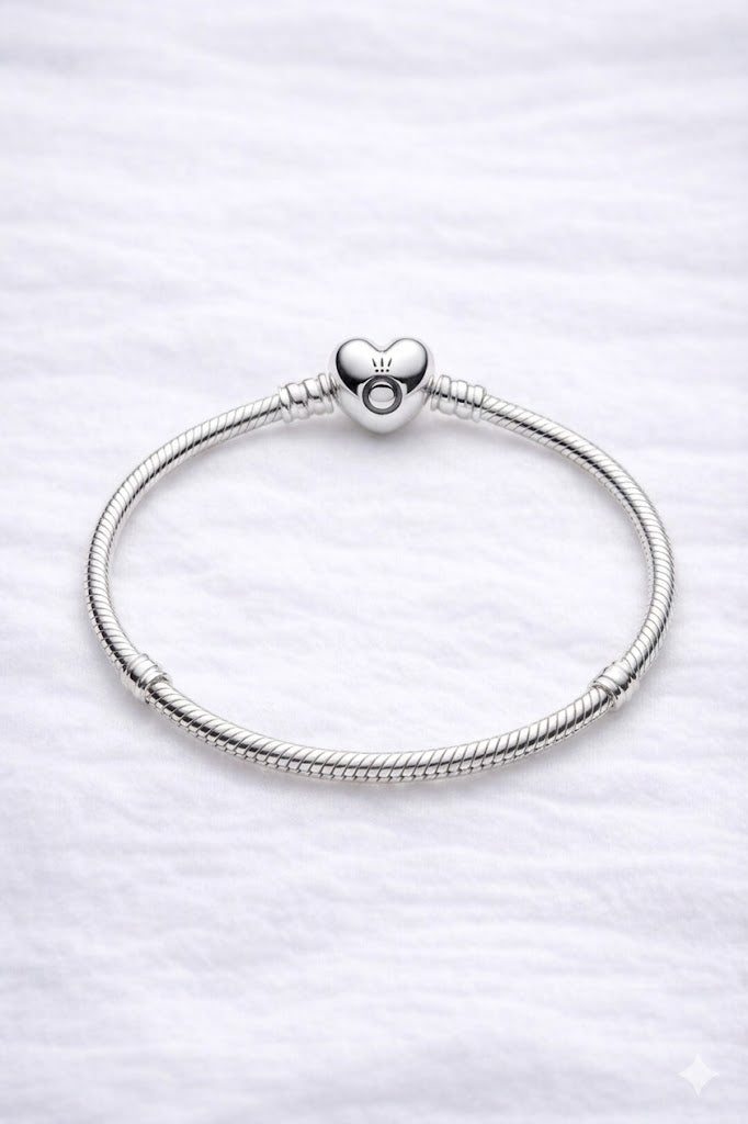 Pulsera Moments con Diseño Cadena de Serpiente y Corazón